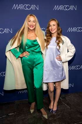 Jerry Hall und Elizabeth Jagger zu Gast auf dem roten Teppich bei der Marc Cain Fashion Show Echo of now im Funkhaus Berlin am 30.01.2028 Berlin Deutschland