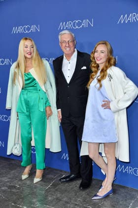 Jerry Hall , Helmut Schlotterer und Elizabeth Jagger bei der Marc Cain fashion show Echo Of Now im Funkhaus Berlin in Berlin am 30.01.2026