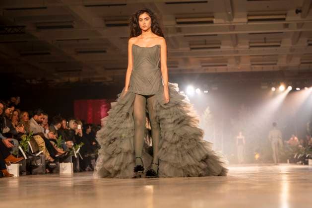 Model auf dem Laufsteg Catwalk bei Danny Reinke auf der Berlin Fashion Week Autumn Winter 2026 im NLND Berlin am 30.01.2026 Berlin Deutschland