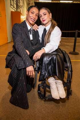 Annabelle Mandeng und Kristina Vogel im Rollstuhl zu Gast bei Killian Kerner auf der Berlin Fashion Week Autumn Winter 2026 im NLND Berlin am 30.01.2026 Berlin Deutschland