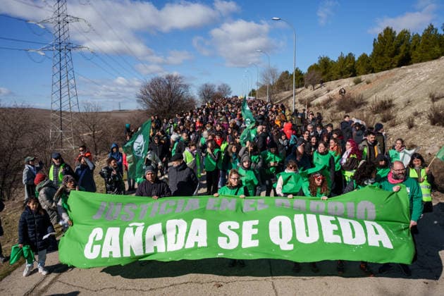 Demonstration Canada se queda in Madrid Demonstration Canada se queda, on January 31, 2026, in Madrid Spain Neighborhood or socio-cultural entities of the settlements and Vallecas organize the mobilization to defend the right to land and a decent home of all citizens of Madrid against speculation 31 JANUARY 2026 CAÑADA REAL Madrid Madrid Spain  Copyright: xMatiasxChiofalox 7257129