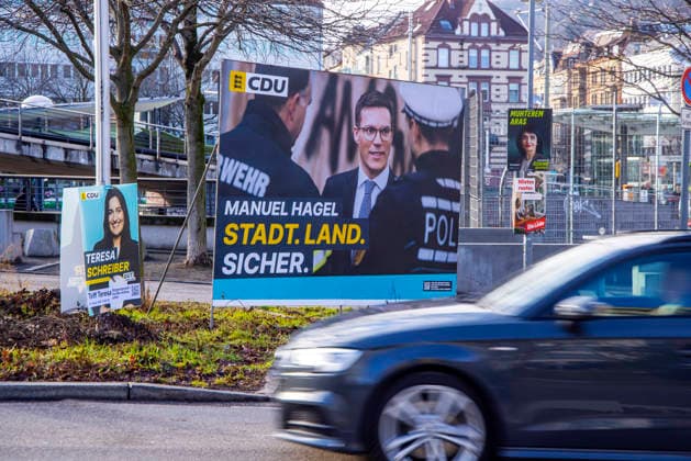 Landtagswahl 2026 in Baden-Württemberg. Wahlplakate in der Innenstadt von Stuttgart. Plakat mit CDU-Spitzenkandidat Manuel Hagel. 31.01.2026, Stuttgart, Baden-Württemberg, Deutschland *** State election 2026 in Baden Württemberg Election posters in the city center of Stuttgart Poster with CDU top candidate Manuel Hagel 31 01 2026, Stuttgart, Baden Württemberg, Germany