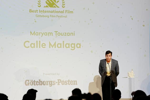 GÖTEBORG, SWEDEN 20260131 Carl Petersson Moberg presents the Dragon Award Best International Film to Calle Malaga by Maryam Touzani during the closing gala of the Göteborg Film Festival where this years Dragon Awards are presented at Hotel Draken in Göteborg GÖTEBORG SWEDEN x9200x  Copyright: xBjörnxLarssonxRosvall TTx DRAGON AWARDS 2026 u1Osw1xKJRE