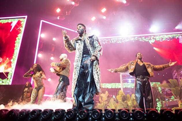 Jason Derulo in concert American singer-songwriter Jason Derulo in concert during his ˜Last Dance World Tour™ at The O2, London London The O2 UK Copyright: xJohnxBarryx JB2_5861
