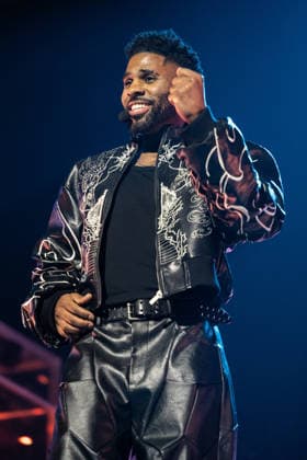 Jason Derulo in concert American singer-songwriter Jason Derulo in concert during his ˜Last Dance World Tour™ at The O2, London London The O2 UK Copyright: xJohnxBarryx JB3_1730