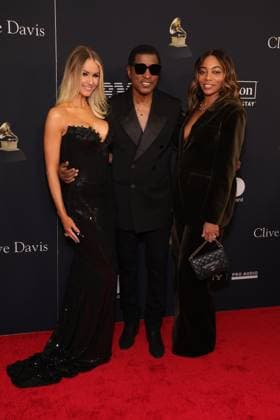 LOS ANGELES, CALIFORNIA - JANUARY 31: Rika Tischendorf, Dionne Harmon, and Babyface at the 68th GRAMMY Awards Pre-GRAMMY Gala & GRAMMY Salute to Industry Icons Honoring Avery Lipman & Monte Lipman on January 31, 2026 in Los Angeles, California Credit: USA - ZUMAa123 20260131_zaa_a123_011 Copyright: xAdMediax