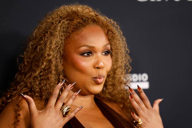 Lizzo arrives on the red carpet for the Pre-Grammy Gala on the eve of the 68th Annual Grammy Awards in Los Angeles on Saturday, January 31, 2026.  LAP20260131946 CAROLINExBREHMAN