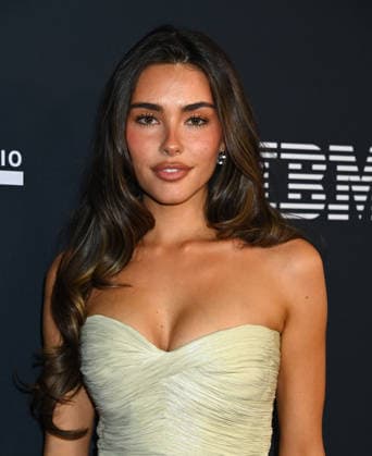 Pre-GRAMMY Gala 2026 Madison Beer arriving to the 2026 Pre-GRAMMY Gala held at the Beverly Hilton Hotel on January 31, 2026 in Beverly Hills, Ca. Beverly Hills Beverly Hilton Hotel California USA Copyright: xTammiexArroyox xAFF-USA.comx