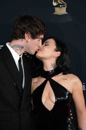 January 31, 2026, Beverly Hills, California, United States: Demi Lovato and Jordan Lutes kiss on the red carpet of the Pre-Grammy Gala at the The Beverly Hilton hotel in Beverly Hills California on Jan. 31, 2026. Beverly Hills United States - ZUMAt169 20260131_zep_t169_101 Copyright: xConnorxTerryx