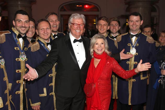 Michael Hartl und Marianne Hartl beim Großen Narrhalla Ball SoirÃ e Münchner Leben mit der Verleihung vom Karl-Valentin-Orden im Deutschen Theater. München, 31.01.2026
