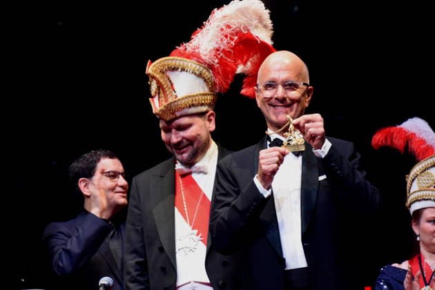 Laudator Moritz Netenjakob Autor Kabarettist Matthias Stolz Narrhalla Praesident Christoph Maria Herbst Schauspieler Karl Valentin Orden Preistraeger 2026 Muenchen 31.01.2026 Deutsches Theater Grossen Narrhalla Ball SoirÃ e Muenchner Leben mit Verleihung des Karl-Valentin-Ordens 2026 an Christoph Maria Herbst Schauspieler Foto Muenchen