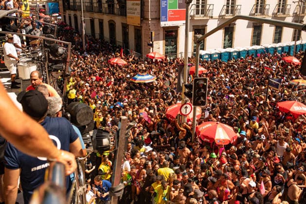RIO DE JANEIRO, RJ - 01.02.2026: IVETE SANGALO& 39;S MEGA BLOCK PARTY - Singer Ivete Sangalo will perform this Sunday morning (1st) leading a trio elÃ trico in the Rio de Janeiro street carnival. The artist will lead the megabloco SeraQAbre?, which parades through the city center and marks Ivete& 39;s debut on the streets of Rio. The event takes place in downtown Rio de Janeiro, RJ. x2877700x  CristianexMota