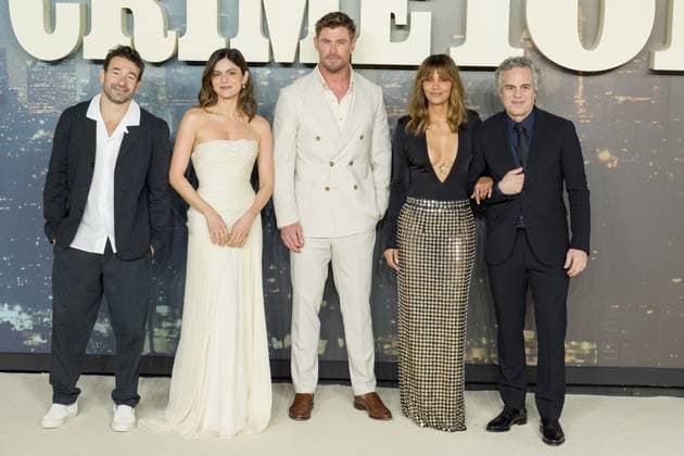 Crime 101 European Film Premiere Director Bart Layton, Monica Barbaro, Chris Hemsworth, Halle Berry and Mark Ruffalo attend the Crime101 European gala screening premiere at the Odeon Luxe cinema, Leicester Square, London. 28th January 2026.  Copyright: xAndrewxSimsx NINTCHDBPICT001055808015
