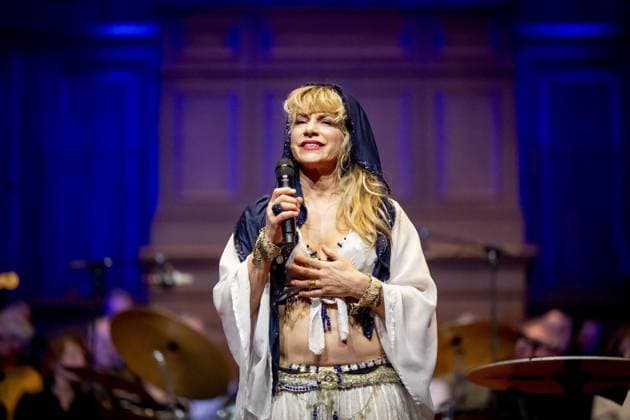 AMSTERDAM - Ellen ten Damme at an anniversary gala at the Concertgebouw. Haenen celebrated the fiftieth birthday of his alter ego, Margreet Dolman. ROBIN UTRECHT ANP netherlands out - belgium out  Copyright: xx x549376042x originalFilename: 549376042.jpg