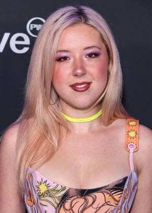 Primary Wave Music 20th Anniversary Pre-Grammy Party BEVERLY HILLS, LOS ANGELES, CALIFORNIA, USA - JANUARY 31: WALLIS (Wallis Schriver) arrives at the Primary Wave Music 20th Anniversary Pre-Grammy Party (68th Annual Grammy Awards) held at the Waldorf Astoria Beverly Hills Hotel on January 31, 2026 in Beverly Hills, Los Angeles, California, United States., Credit:Xavier Collin Avalon United States, California, Beverly Hills, Waldorf Astoria Beverly Hills Hotel Copyright: xXavierxCollinx xAvalonx 1071198826