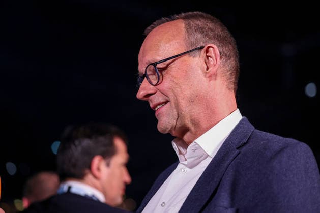 01.02.2026, Handball, Men s EHF EURO 2026, Deutschland - Dänemark, Jyske Bank Boxen in Herning, Final: Der deutsche Bundeskanzler Friedrich Merz (Kanzler Politik Politiker CDU) Seitlich im Profil Dänemark