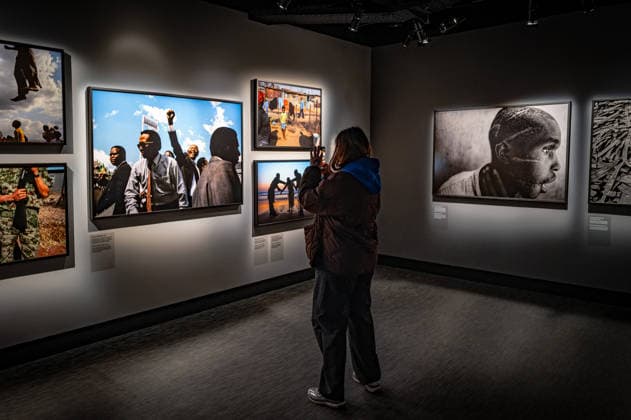 Berlin Mitte, Oranienburger Straße;; FOTOGRAFISKA Museum Berlin, The Contemporary Museum of Photography im ehemaligen Kunsthaus Tacheles. Ausstellung JAMES NACHTWEY : Memoria - 02.02.2026 *nur für die redaktionelle Berichterstattung Berlin
