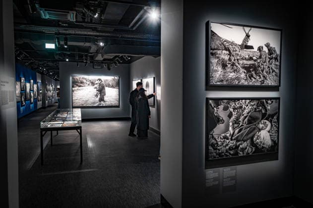 Berlin Mitte, Oranienburger Straße;; FOTOGRAFISKA Museum Berlin, The Contemporary Museum of Photography im ehemaligen Kunsthaus Tacheles. Ausstellung JAMES NACHTWEY : Memoria - 02.02.2026 *nur für die redaktionelle Berichterstattung Berlin