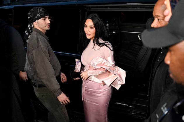 Kim Kardashian arrives for the worldwide launch of NikeSkims with a pop-up in the Marais district of Paris, France, February 2, 2026 NikeSkims inaugurates an experiential pop-up from February 3 to 8, the Marais district acting as a crossroads between luxury and urban culture The 500-square-meter space hosts fashion shows during fashion weeks under its 7 5-meter-high Eiffel-style glass roof Yehiel Chekroune Bestimage Kim Kardashian arrives for the global launch of NikeSkims, which includes a pop up in the Marais district of Paris, France, on February 2, 2026 Paris France  Copyright: xYehielxChekrounex xBestimagexYehielxChekrounex xBestimagex