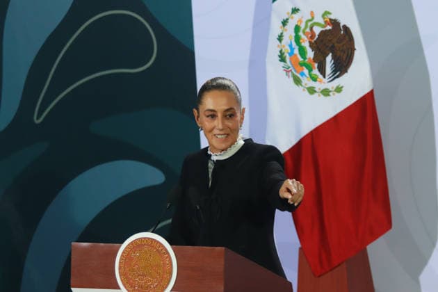 Mexico s President Claudia Sheinbaum speaks about the inauguration of the Santa FeÃ¢â‚¬Observatorio section of the El Insurgente train during a news conference at the National Film Archive in Chapultepec. on February 2, 2026 in Mexico City, Mexico. Mexico City Mexico - ZUMAe321 20260202_zia_e321_001 Copyright: xCarlosxSantiagox