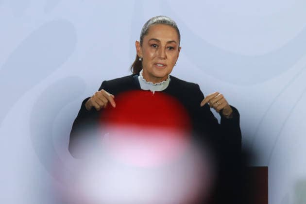 Mexico s President Claudia Sheinbaum speaks about the inauguration of the Santa FeÃ¢â‚¬Observatorio section of the El Insurgente train during a news conference at the National Film Archive in Chapultepec. on February 2, 2026 in Mexico City, Mexico. Mexico City Mexico - ZUMAe321 20260202_zia_e321_007 Copyright: xCarlosxSantiagox