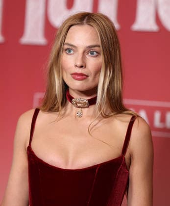 Hurlevent Photocall Margot Robbie attends the Hurlevent Photocall at Le Grand Rex on February 02, 2026 in Paris, France.  Copyright: xDFYx