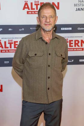 Die Älteren Premiere in Hamburg Soenke Wortmann Regiseur auf dem roten Teppich bei der Kino Film Premiere Â Die AelterenÂ im Kinopolis HafenCity in Hamburg am 02.02.2026 Hamburg Germany