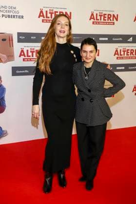 Die Älteren Premiere in Hamburg Pheline Roggan, Nurhan Sekerci Porst auf dem roten Teppich bei der Kino Film Premiere Â Die AelterenÂ im Kinopolis HafenCity in Hamburg am 02.02.2026 Hamburg Germany