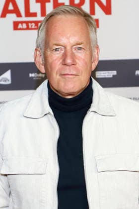Die Älteren Premiere in Hamburg Johannes B. Kerner Moderator auf dem roten Teppich bei der Kino Film Premiere Â Die AelterenÂ im Kinopolis HafenCity in Hamburg am 02.02.2026 Hamburg Germany