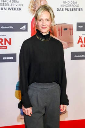 Die Älteren Premiere in Hamburg Anna Schudt Schauspielerin auf dem roten Teppich bei der Kino Film Premiere Â Die AelterenÂ im Kinopolis HafenCity in Hamburg am 02.02.2026 Hamburg Germany