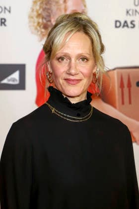Die Älteren Premiere in Hamburg Anna Schudt Schauspielerin auf dem roten Teppich bei der Kino Film Premiere Â Die AelterenÂ im Kinopolis HafenCity in Hamburg am 02.02.2026 Hamburg Germany