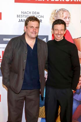 Die Älteren Premiere in Hamburg Sebastian Bezzel, Oliver Berben auf dem roten Teppich bei der Kino Film Premiere Â Die AelterenÂ im Kinopolis HafenCity in Hamburg am 02.02.2026 Hamburg Germany