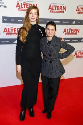 Die Älteren Premiere in Hamburg Pheline Roggan, Nurhan Sekerci Porst auf dem roten Teppich bei der Kino Film Premiere Â Die AelterenÂ im Kinopolis HafenCity in Hamburg am 02.02.2026 Hamburg Germany