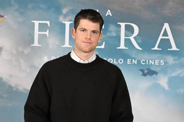 Photocall of the film La Fiera in Madrid Actor Miguel Bernardeau poses during the presentation of the film La Fiera at the Hotel Barceló Torre de Madrid, on February 03, 2026, in Madrid Spain The film delves into the universe of BASE jumping in wingsuits, one of the most extreme and fascinating disciplines of risk sport, to build a deeply human story PHOTOCALL CINE FILM ACTOR 03 FEBRUARY 2026 José Madrid Madrid Madrid Espana  Copyright: xJosÃ xOlivax 7262304