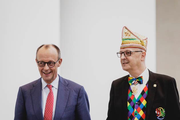 (L-R) Friedrich Merz (CDU), Bundeskanzler, und Klaus Ludwig Fess, Praesident des Bund Deutscher Karneval e.V., aufgenommen im Rahmen des traditionellen Karnevalempfangs im Bundeskanzleramt in Berlin, 03.02.2026. Berlin Deutschland Copyright: xFlorianxGaertnerx