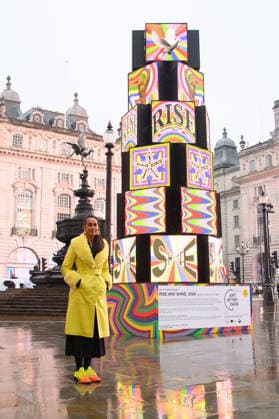 Art After Dark Launch at Piccadilly Circus, London, UK Lakwena Maciver poses with her artwork Rise and Shine in Piccadilly Circus, London, England, UK on Tuesday 3 February, 2026 as part Art of London s Art After Dark, its seasonal art and culture programme., Credit:Justin Ng Avalon UK, England, London, Piccadilly Circus Copyright: xJustinxNgx xAvalonx 1071735032