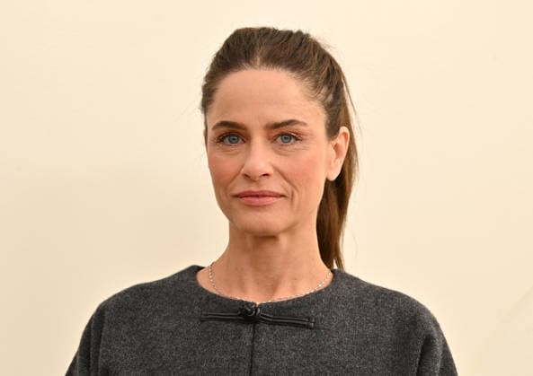 Apple TV Press Day Amanda Peet arriving to Apple TV Press Day at Barker Hanger on February 03, 2026 in Santa Monica, CA. Santa Monica Barker Hanger California USA Copyright: xLISAxOConnor AFF-USA.comx