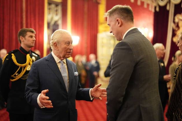 Communities reception at St James Palace King Charles III speaking to a guest during a reception at St James s Palace in London, to recognise the work of employees of local and regional governments who serve communities throughout the United Kingdom. Picture date: Tuesday February 3, 2026. PA Photo., Credit:Jordan Pettitt Avalon UK, London  Copyright: xJordanxPettittx xAvalonx 1071842400