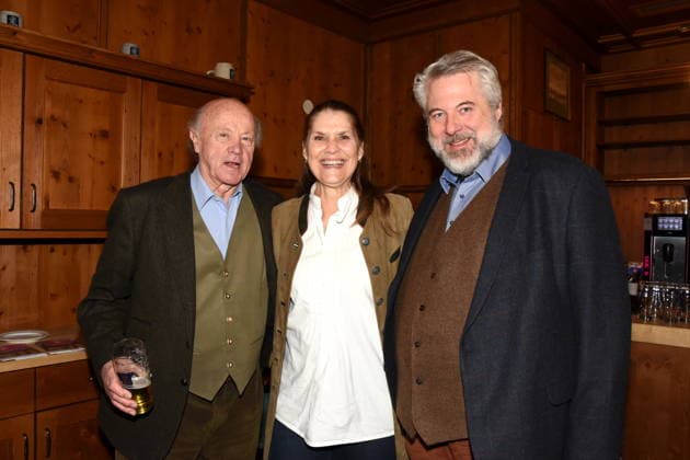 Hans Stadlbauer Schauspieler Corinna Binzer Schauspielerin Dieter Fischer Schauspieler Muenchen 03.02.2026 Augustiner Stammhaus Iberl Buehne Premiere Weiberwirtschaft Foto Muenchen