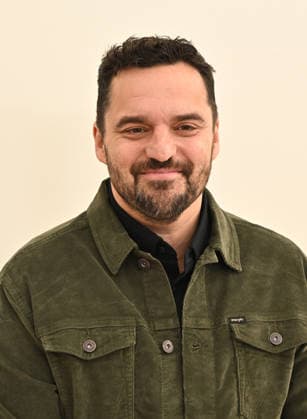 03 February, 2026 - Los Angeles, California -Jake Johnson. Apple TV Press Day held at Barker Hangar in Los Angeles. Santa Monica USA - ZUMAa123 20260203_zaa_a123_295 Copyright: xADx