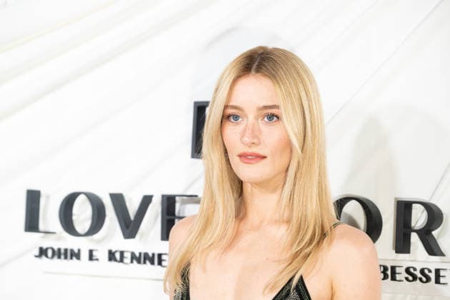 FX s Love Story: John F. Kennedy Jr. & Carolyn Bessette Limited Series Premiere in New York, USA - 03 Feb 2026 Sarah Pidgeon attends FX s Love Story: John F. Kennedy Jr. & Carolyn Bessette Limited Series Premiere at Carnegie Hall. New York United States Copyright: xRonxAdarx xSOPAxImagesx _radar_lovestory_20260203_00494