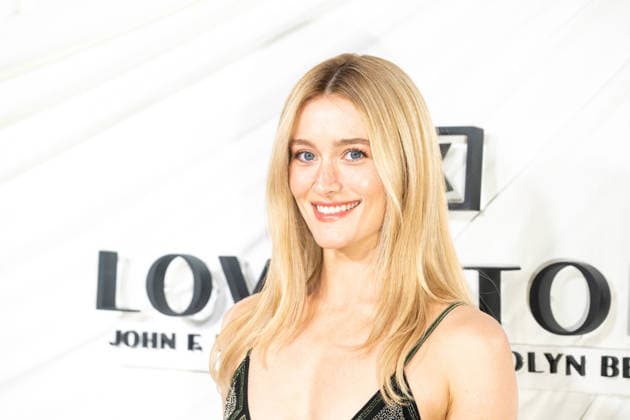 FX s Love Story: John F. Kennedy Jr. & Carolyn Bessette Limited Series Premiere in New York, USA - 03 Feb 2026 Sarah Pidgeon attends FX s Love Story: John F. Kennedy Jr. & Carolyn Bessette Limited Series Premiere at Carnegie Hall. New York United States Copyright: xRonxAdarx xSOPAxImagesx _radar_lovestory_20260203_00554