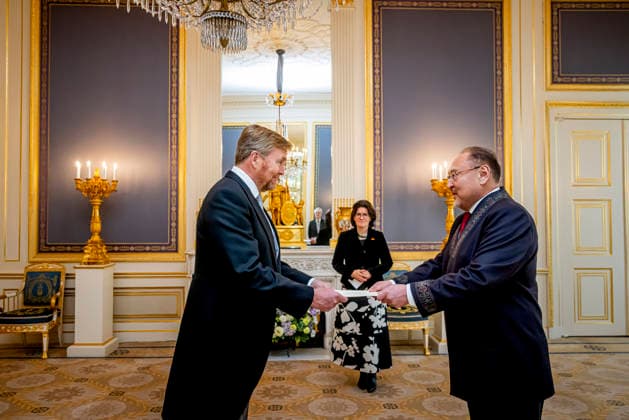 04-02-2026 Palace King Willem-Alexander during the credentials (geloofsbrieven) of the Ambassador of the Republic of Kazakhstan, His Excellency A. Rakhmetullin, at palace Noordeinde in The Hague. Â  Copyright: xPPEx