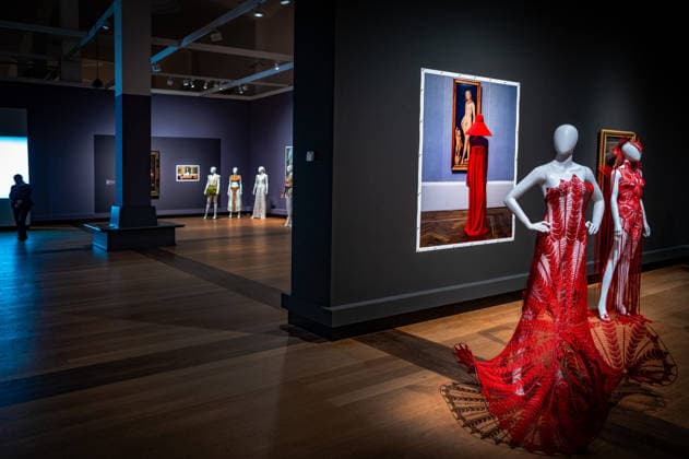 Berlin Mitte Tiergarten; das Kulturforum: Gemäldegalerie im Rahmen der Fashion Week: Gallery Looks Modeinszenierungen in der Gemäldegalerie - 04.02.2026 Kulturforum