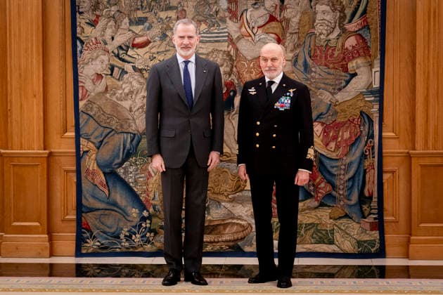 The King receives in audience Admiral Cavo Dragone King Felipe VI i receives in audience the Chairman of the NATO Military Committee, Cavo Dragone d , at the Zarzuela, on February 4, 2026, in Madrid Spain NATO and Defense representatives meet in Madrid in two bilateral meetings The two meetings, known as Step 3 , will study the capabilities allocated by NATO for the period 2025 2029 04 FEBRUARY 2026 A Pé Madrid Madrid Madrid Spain  Copyright: xA.xPÃ rezxMecax 7265895