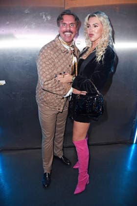 Sascha Schmitz mit Ehefrau Sandra Czok bei der PROMIS UNTER PALMEN Staffel-Premiere im Cinenova in Köln am 04.02.2026