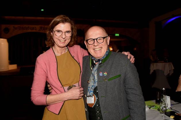 Gerda Reichert Wirtin Juergen Kirner Kabarettist Schauspieler Saenger Muenchen 04.02.2026 Hofbraeuhaus Uebernahme Neuer Staatlicher Hofbreaeuhauses Direktor Dr Joerg Lehmann Foto Muenchen