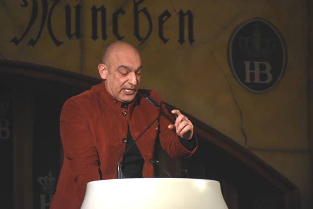 Diango Asuel Kabarettist Muenchen 04.02.2026 Hofbraeuhaus Uebernahme Neuer Staatlicher Hofbreaeuhauses Direktor Dr Joerg Lehmann Foto Muenchen