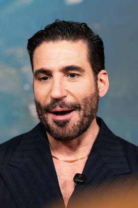 La Fiera premiere in Madrid, Spain - 04 Feb 2026 Miguel Ángel Silvestre attends the premiere of La Fiera at Cine Capitol. Madrid Spain Copyright: xAtilanoxGarciax xSOPAxImagesx photos04093