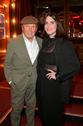 Claus Theo Gärtner mit Ehefrau Sarah Würgler bei der Premiere des Theaterstücks Klangrazzia 2.0 in der Bar jeder Vernunft. Berlin, 04.02.2026
